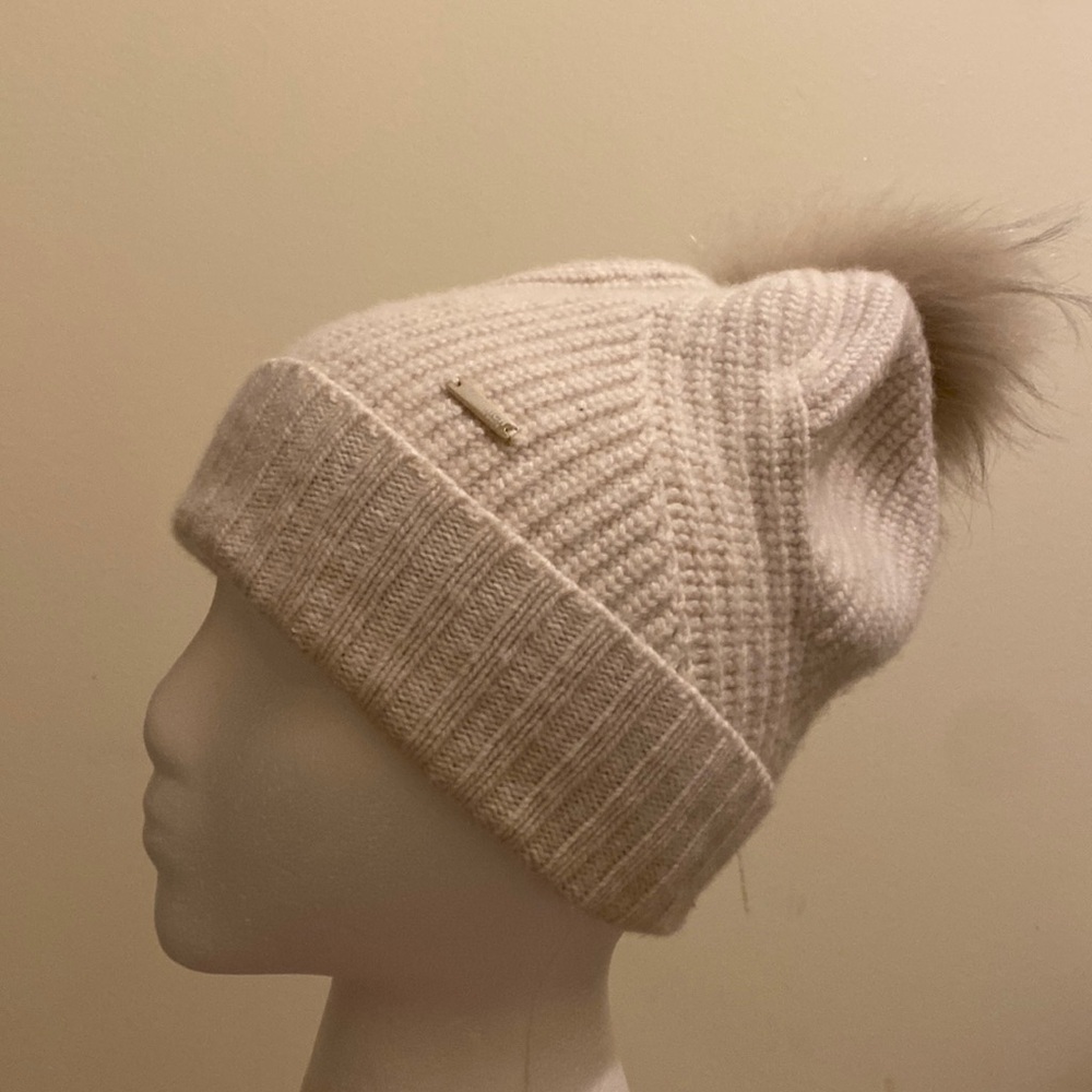 WOOLRICH KOHN TICH & BROS HAT WITH FUR RACCOON POM POM . Size M